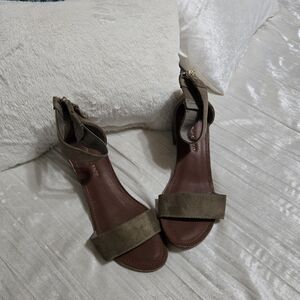 Tan Sandals By Rock Candy Size 7 1/2. EUC